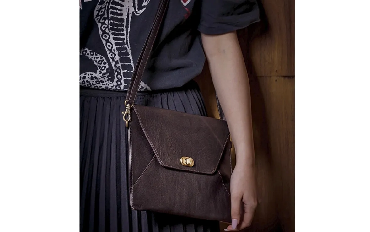 Frankie- Leather Envelope bag