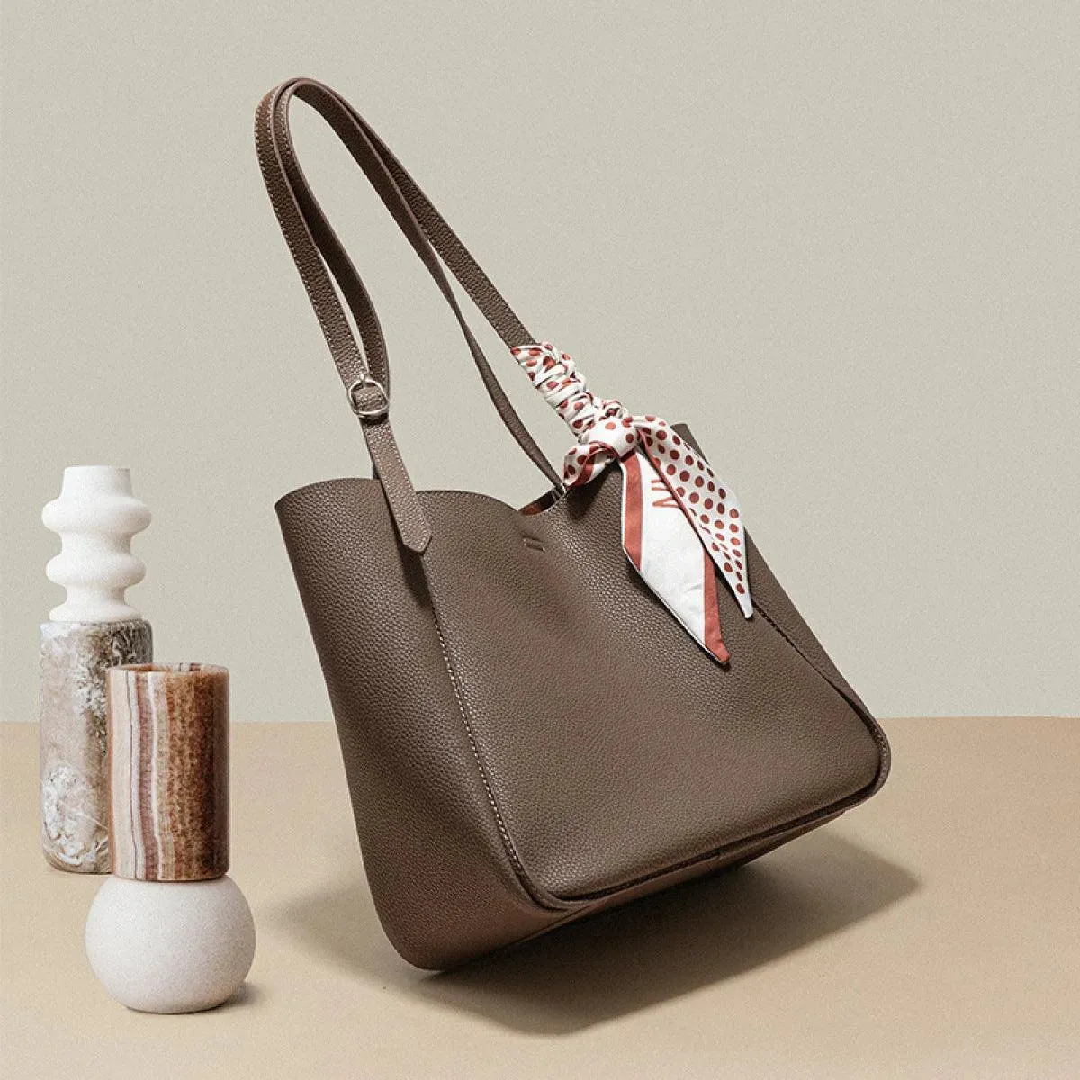 Large Capacity Tote With Double Handle