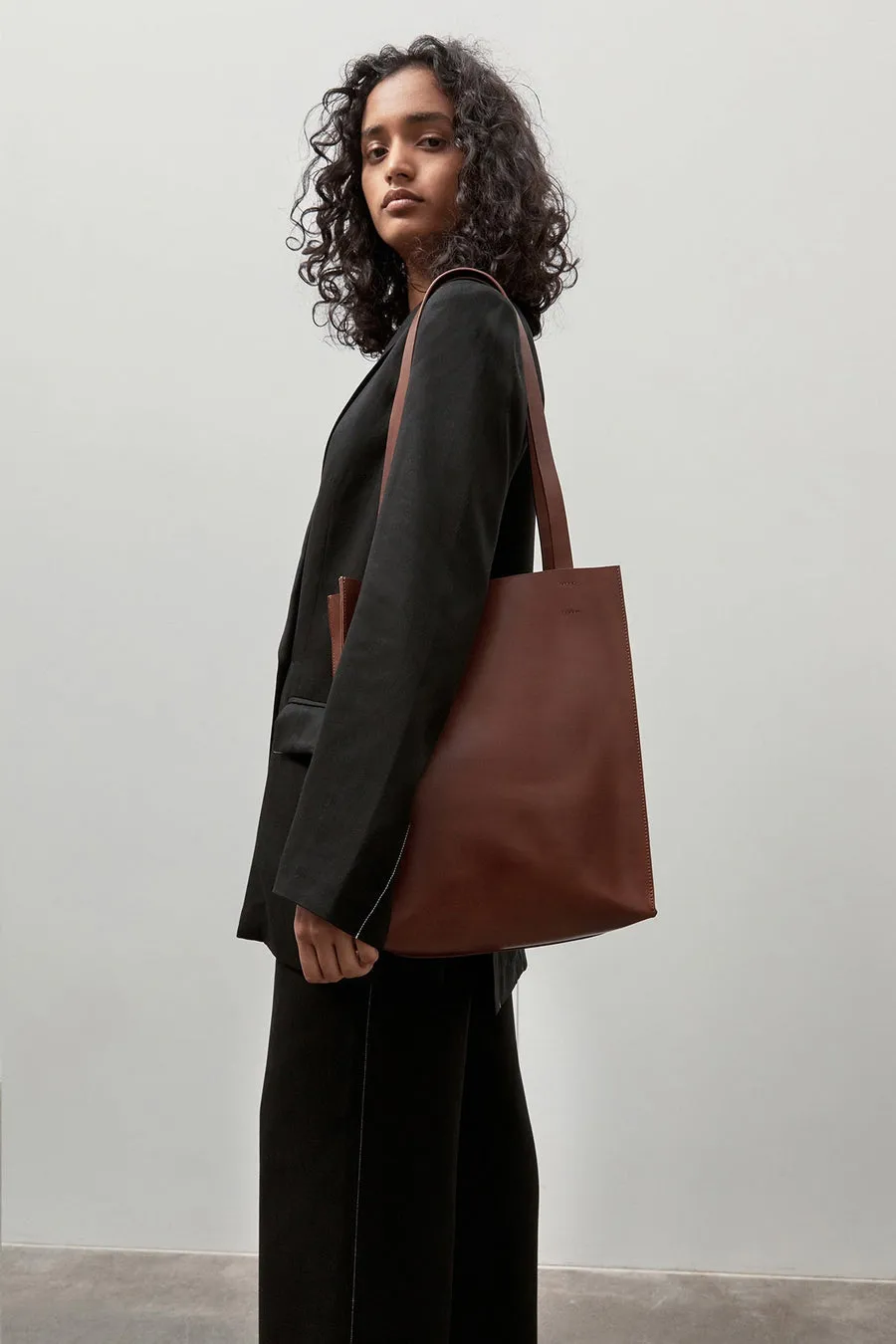 Minimal Everyday Tan Tote